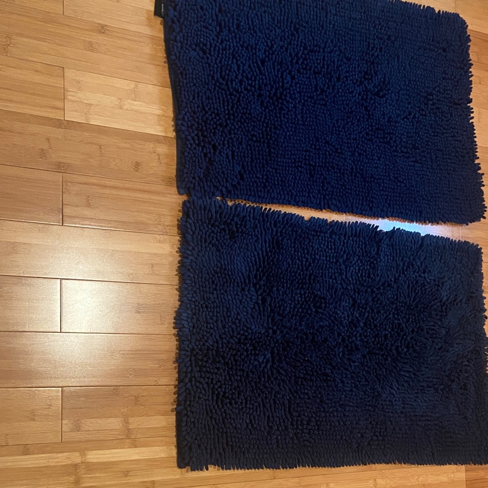 Navy Bath Mats